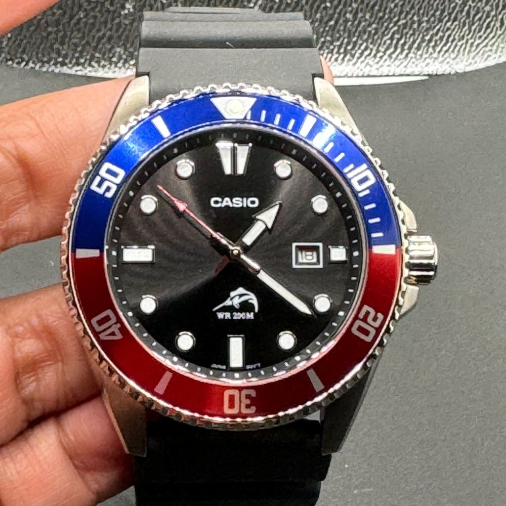 Casio Sports Watch 40mm Diameter For Work / Casua… - image 2